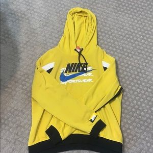 nike hoodie